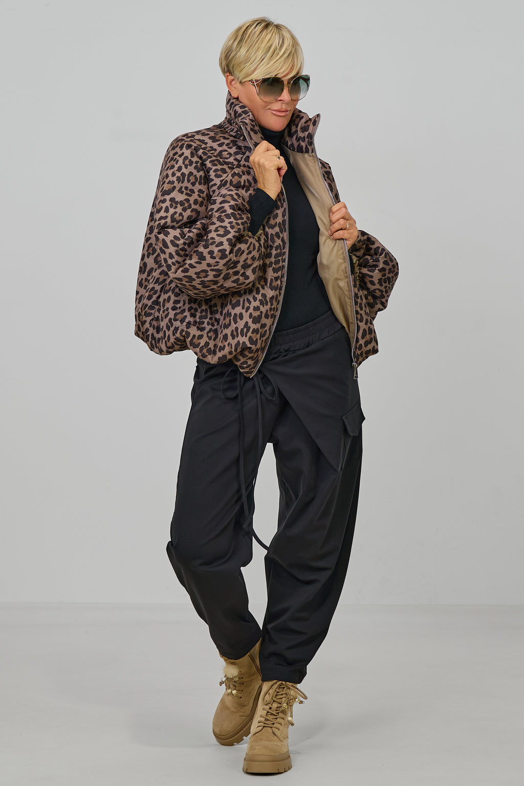 Balloon-Jacke mit Stehkragen, taupe-leo