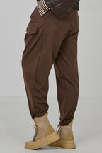 Stoffhose mit Überschlag, schokobraun