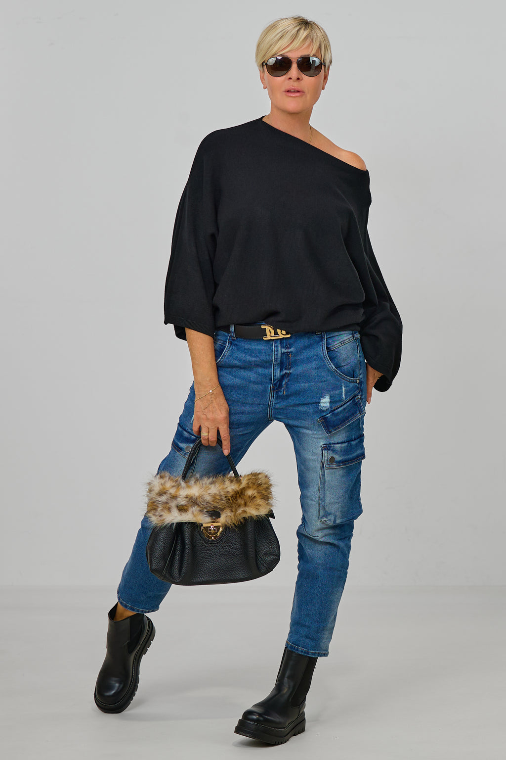 Pulli mit weiten Fledermausärmeln, schwarz
