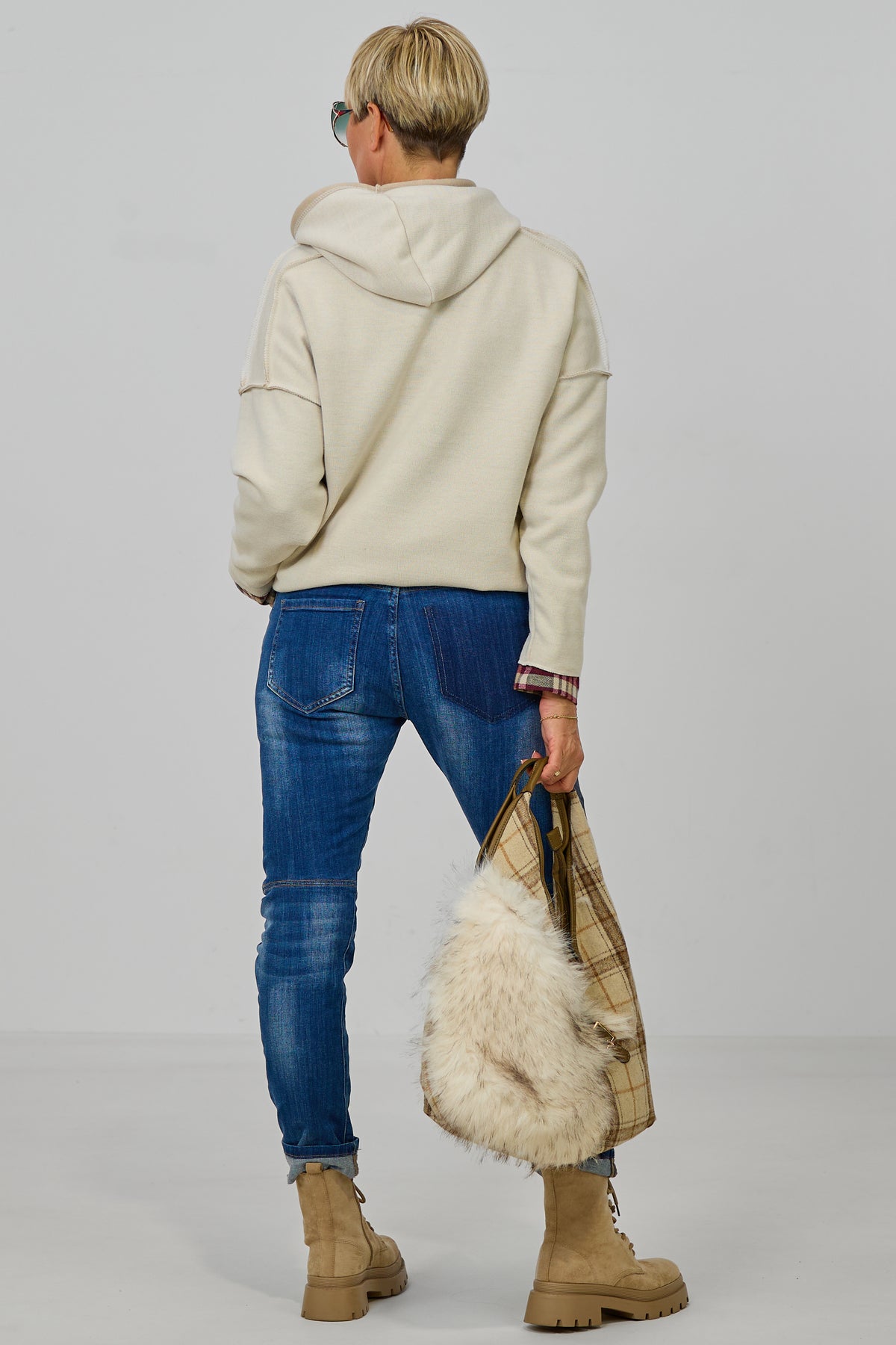 Enge Jeans im used-destroyed look, denim