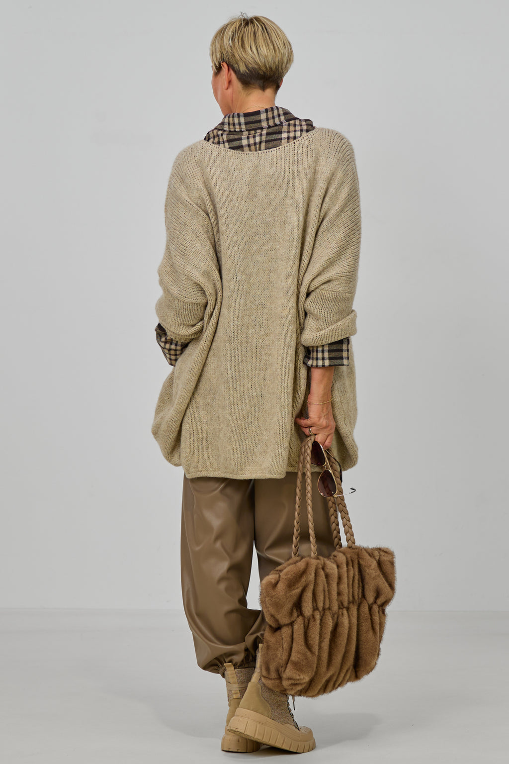 Kuscheliger Oversized Strickpulli, stein