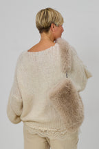 Kuscheliger Strickpulli mit Spitzenborte, creme