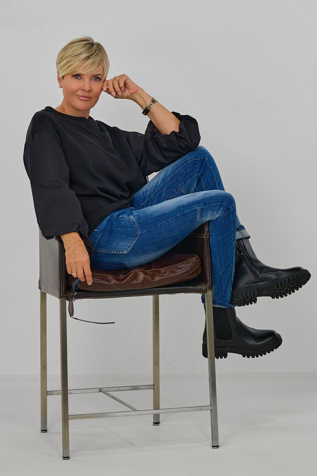 Cozy Shirt mit Balloon-Blusen-Ärmeln, schwarz