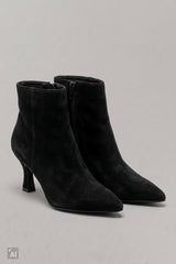 Spitze Stiefelette in Wildlederoptik, schwarz