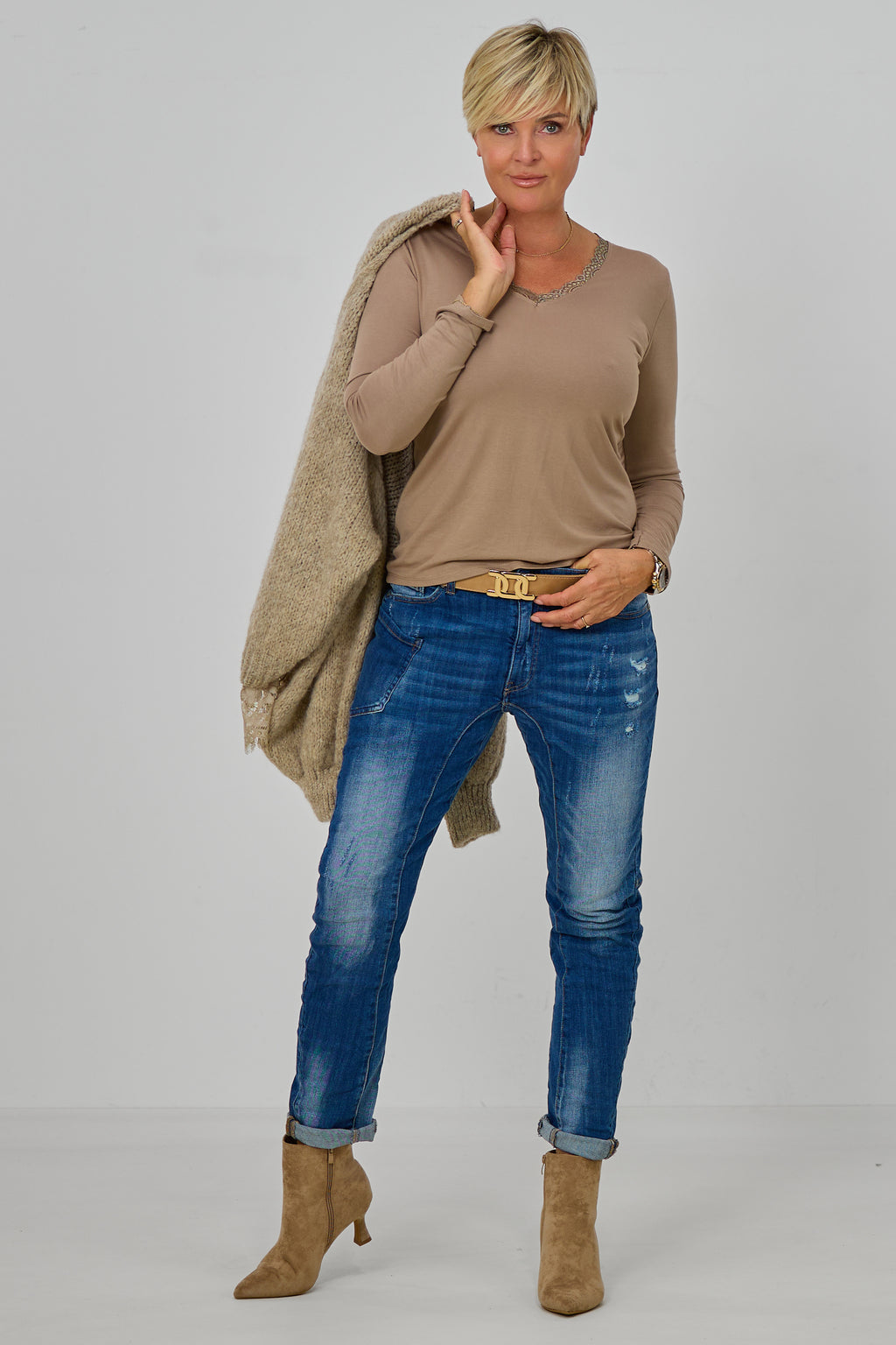Longsleeve mit Spitze am V-Ausschnitt, taupe
