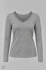 Longsleeve mit Spitze am V-Ausschnitt, grau