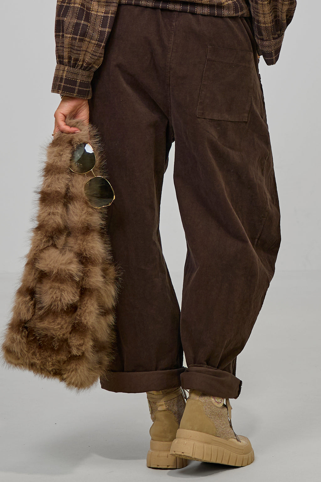 Feincordhose mit Überschlägen, braun