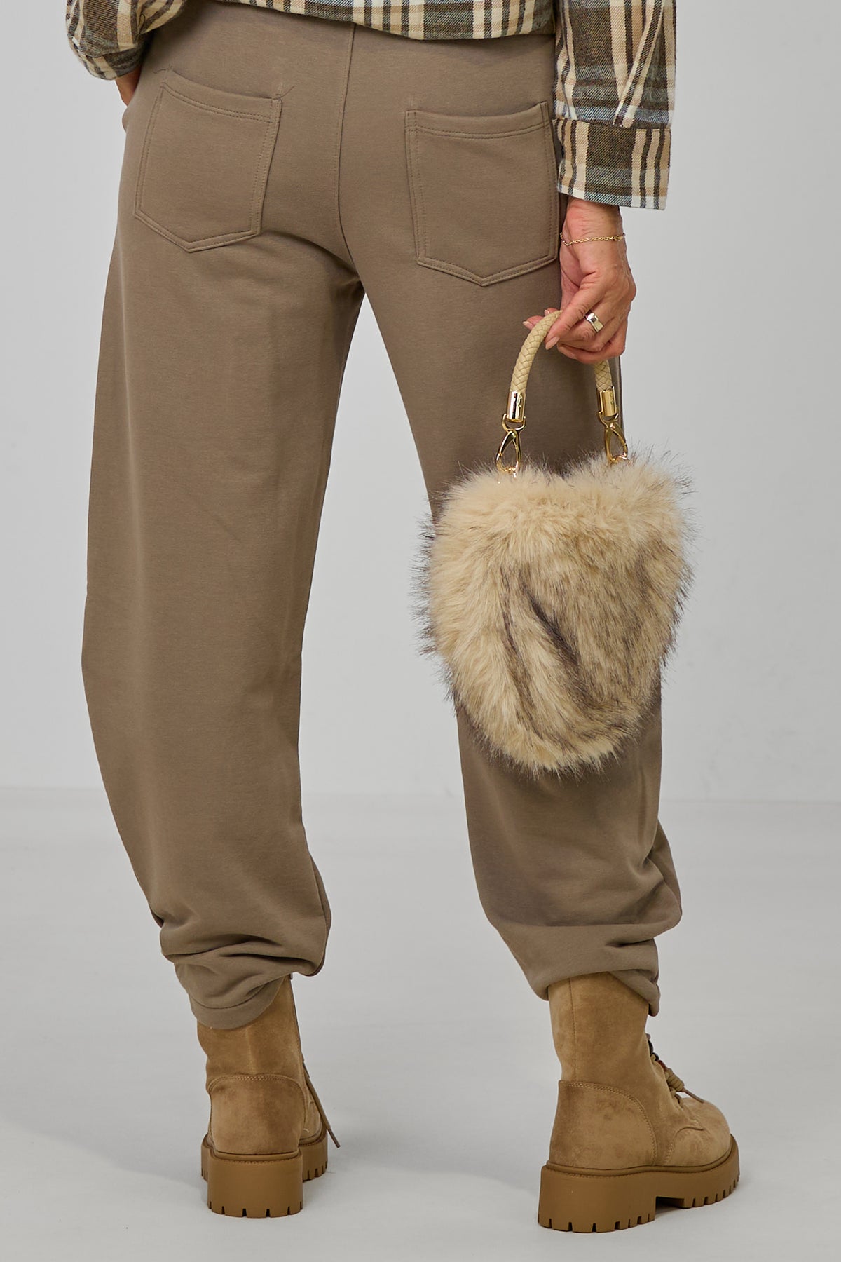 Sweathose mit Ziernähten und Kordelzug, taupe