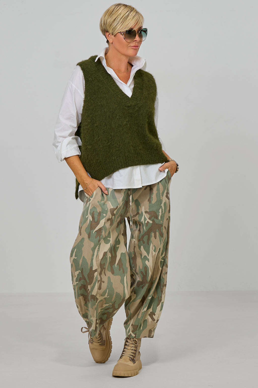 Weicher Pullunder, khaki