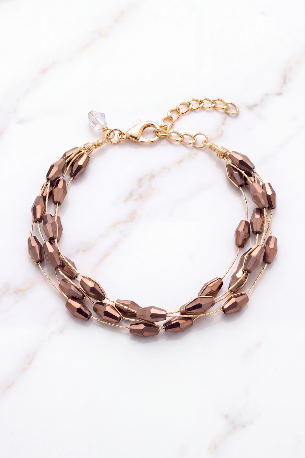 Armband mit Perlchen, mokka-gold