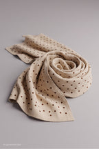 Quadratisches Tuch mit kleinen Punkten, beige-braun