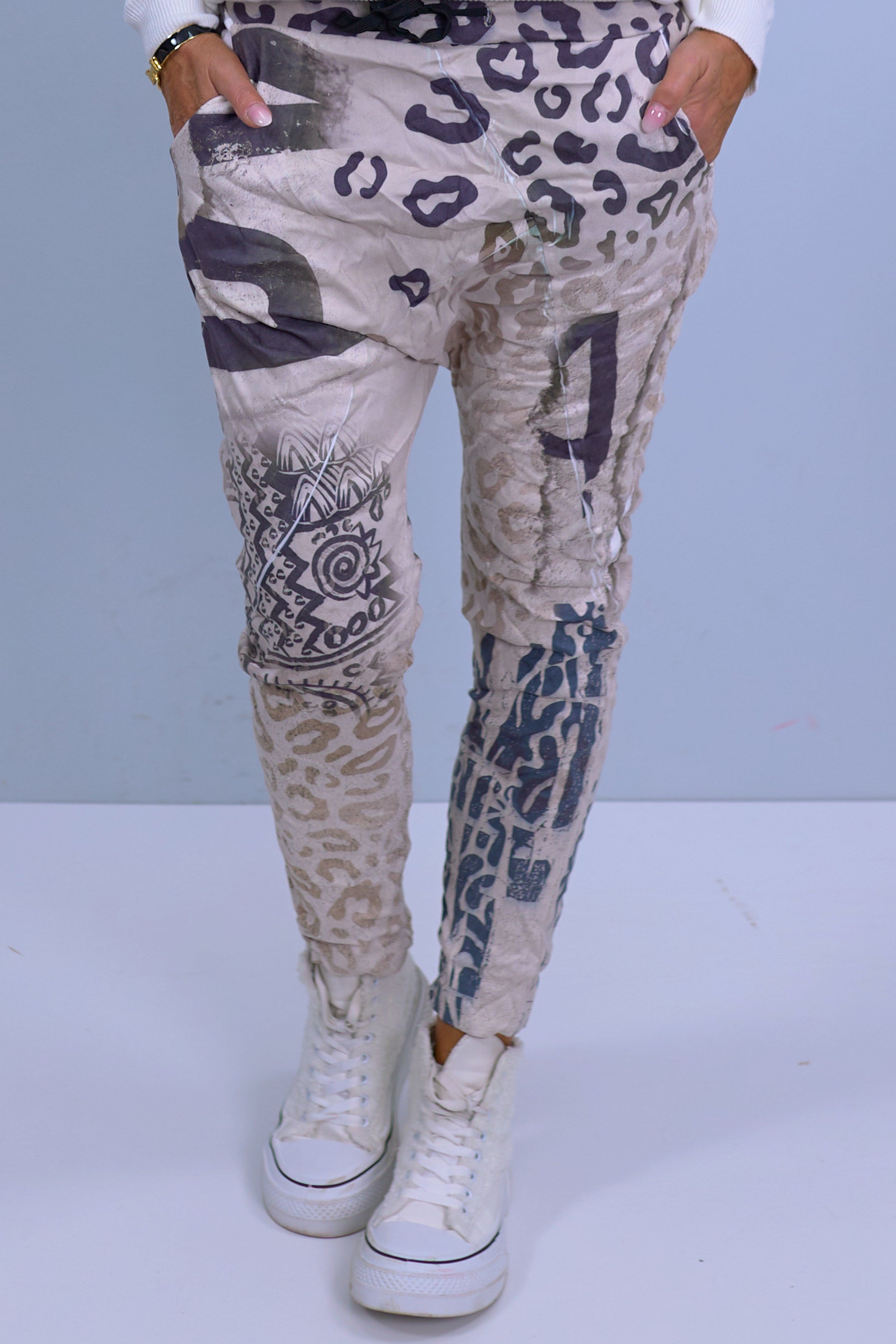 Baggy pants with fantasy print, beige
