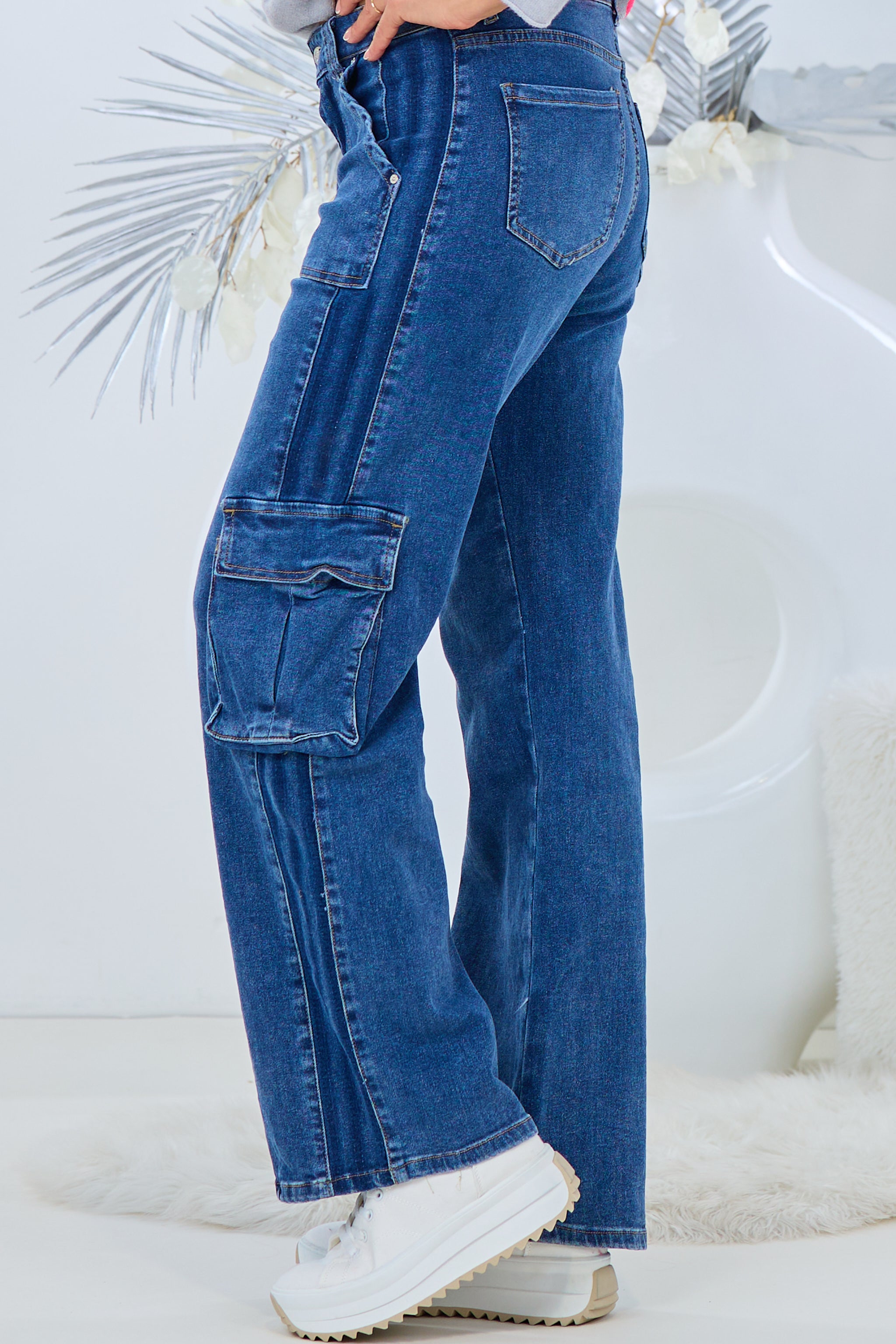 High waist jeans with patch pockets, denim