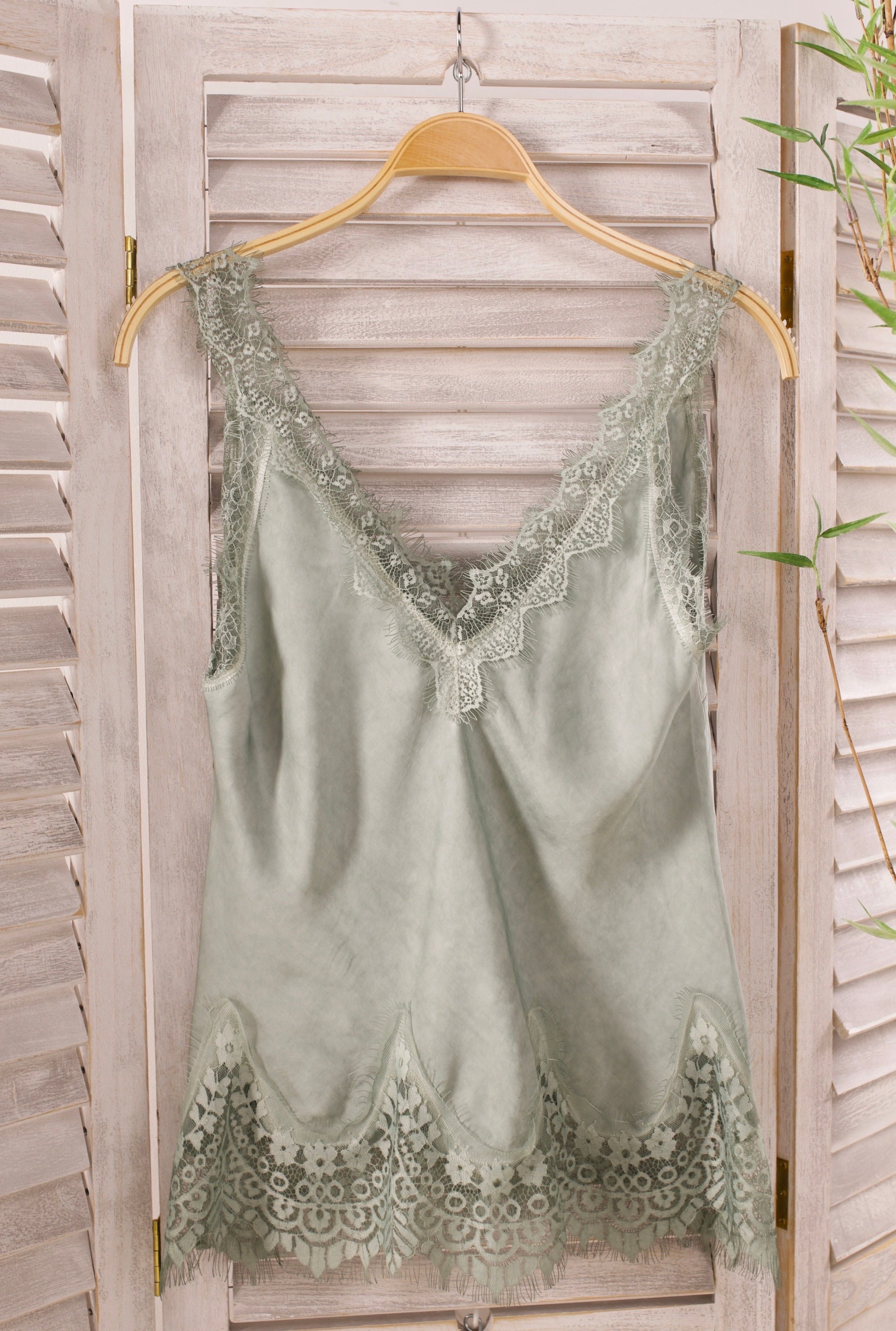 Viscose-Top mit Spitze, khaki