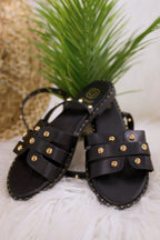 flache Sandalette mit Nieten, schwarz