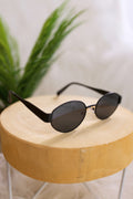 Coole Sonnenbrille mit Metallbügel, schwarz