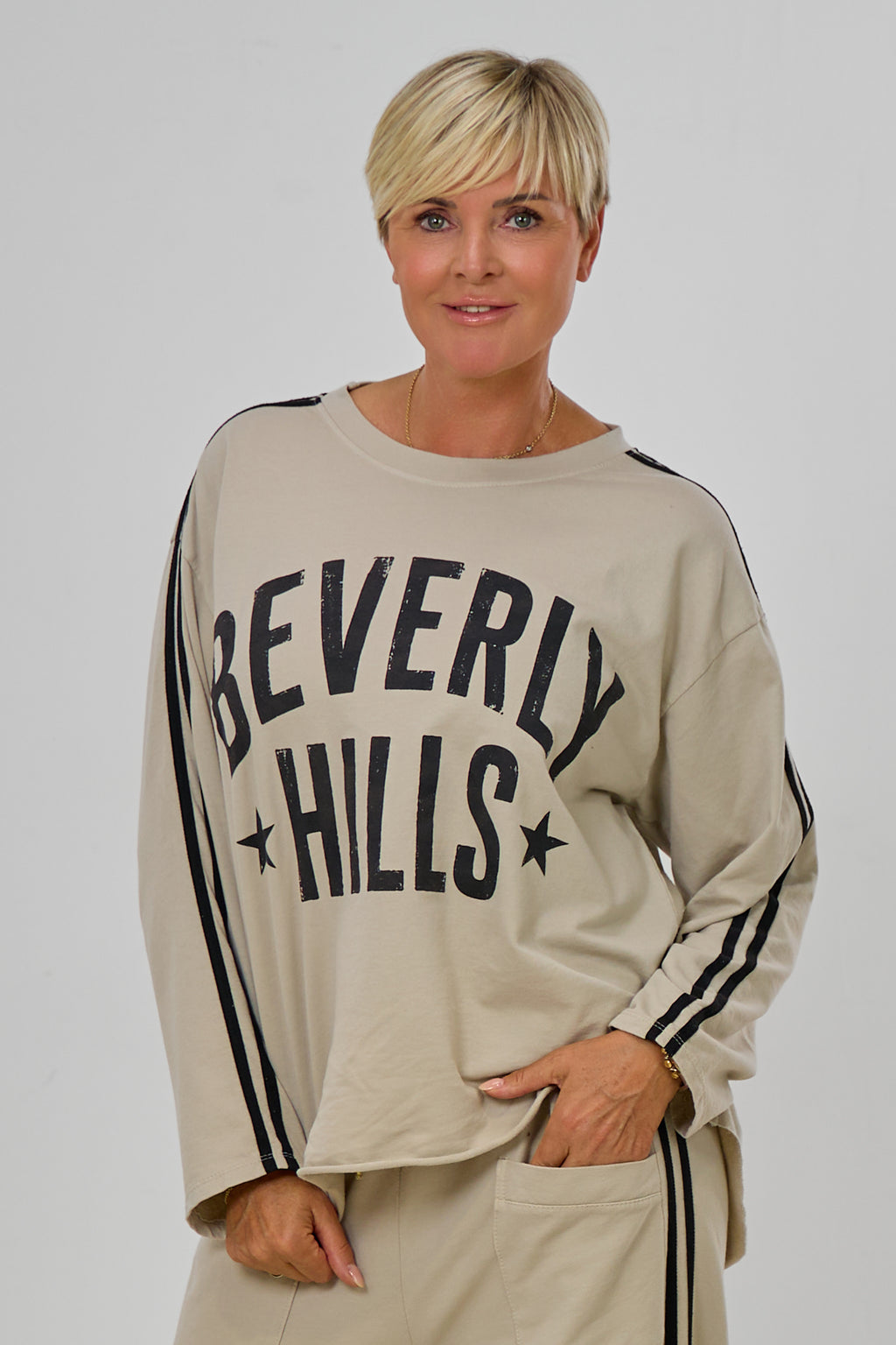 Sweaty mit Beverly Hills-Druck, stein-schwarz