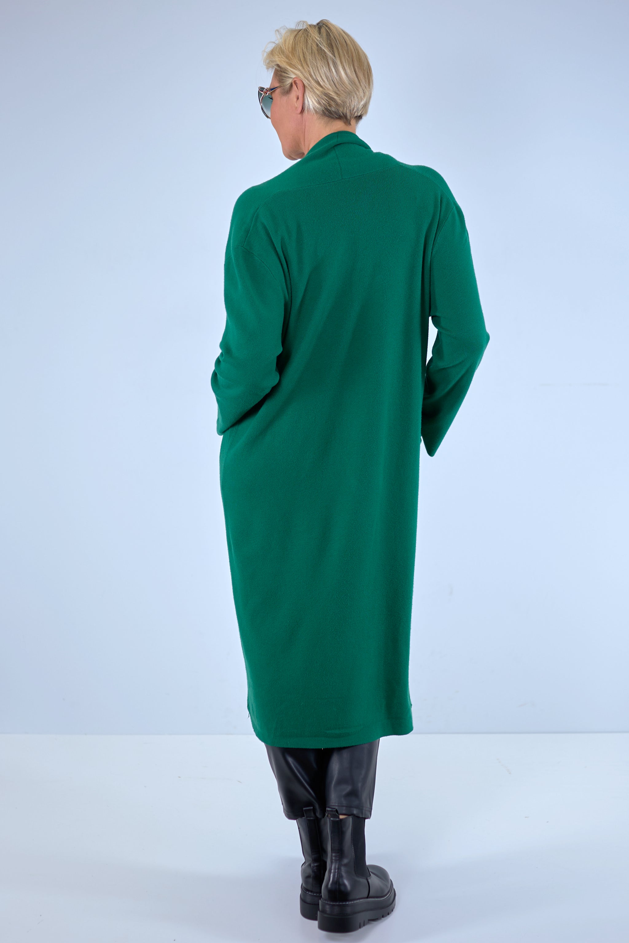 Knitted coat with patch pockets, green