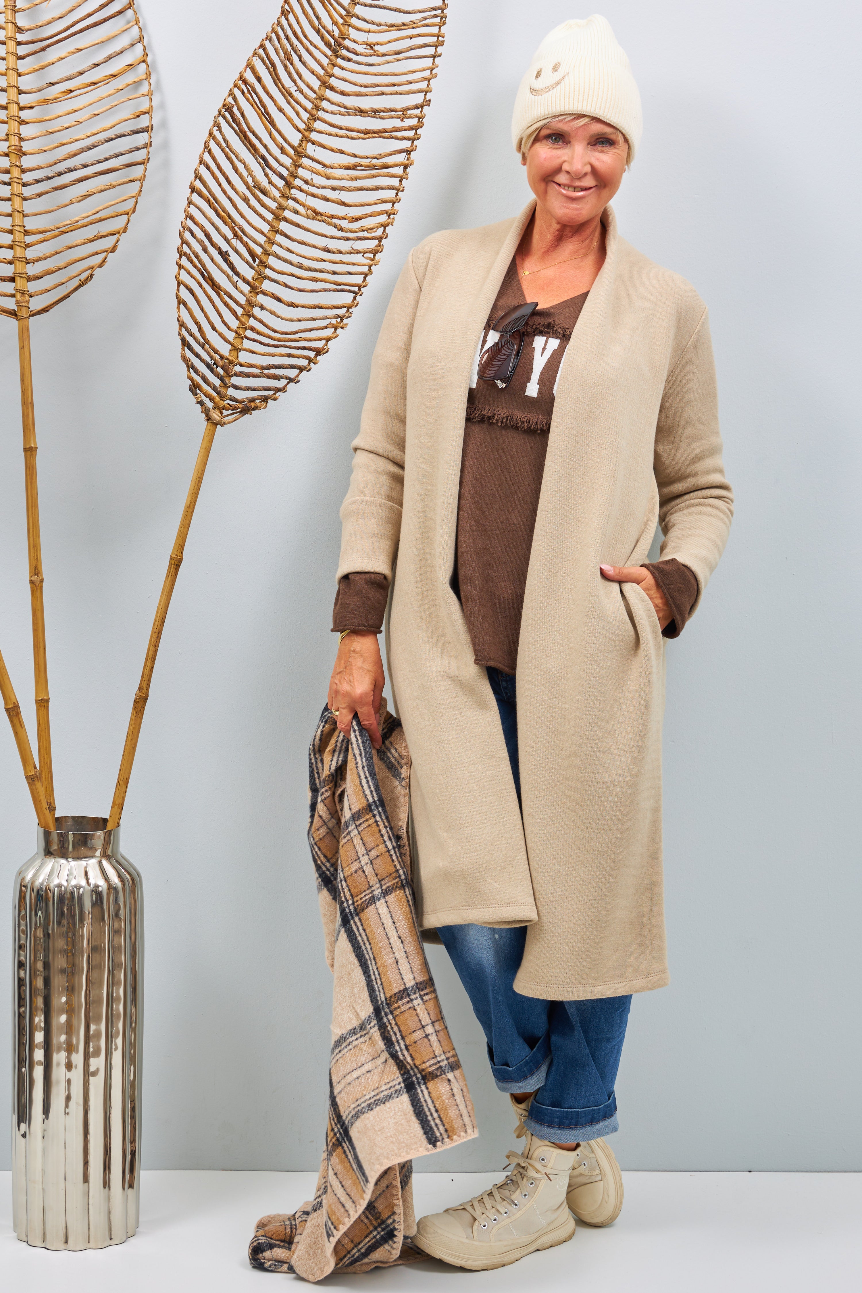 Knit coat with long lapels, beige