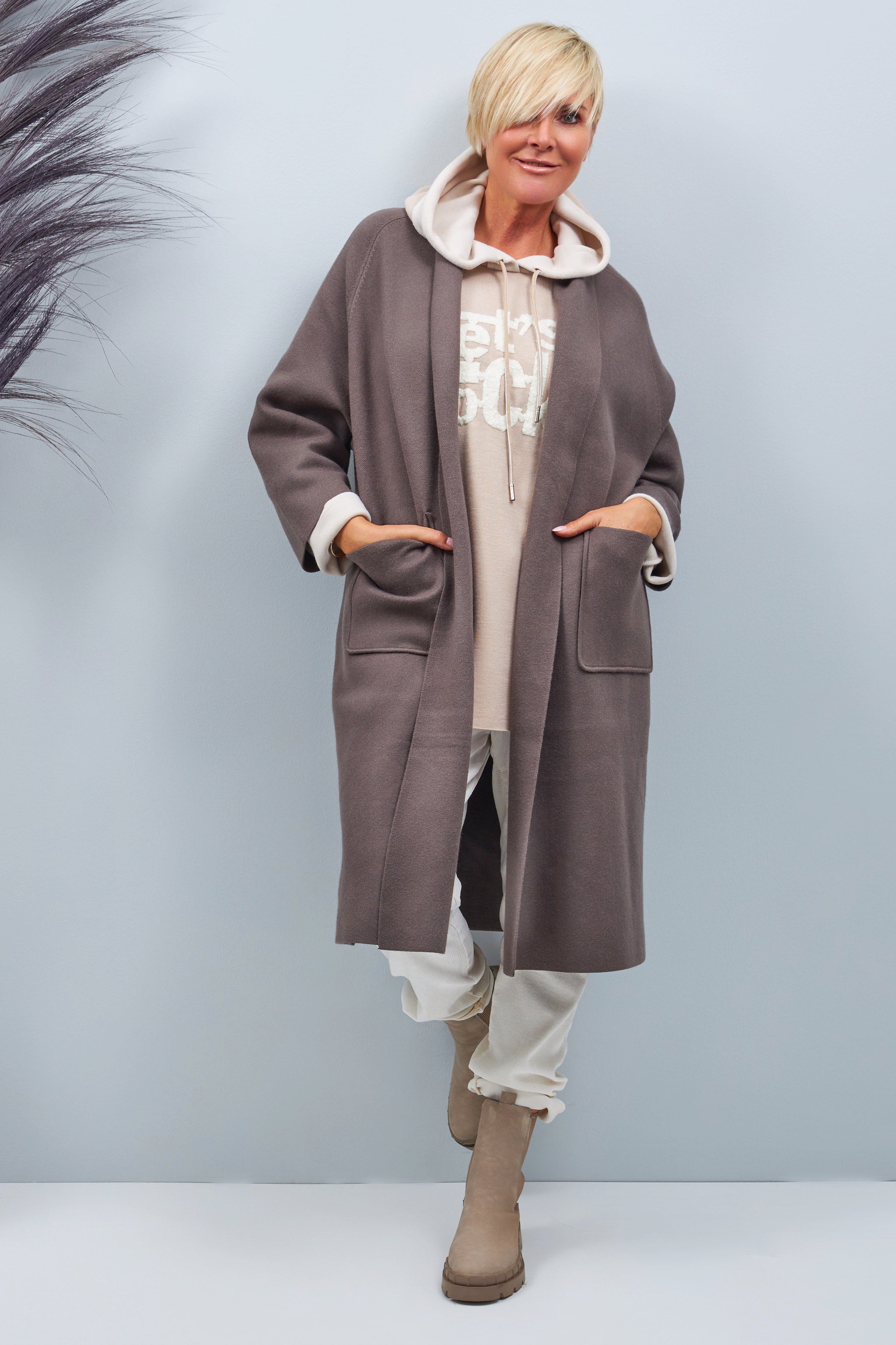 Knit coat with pockets, mud