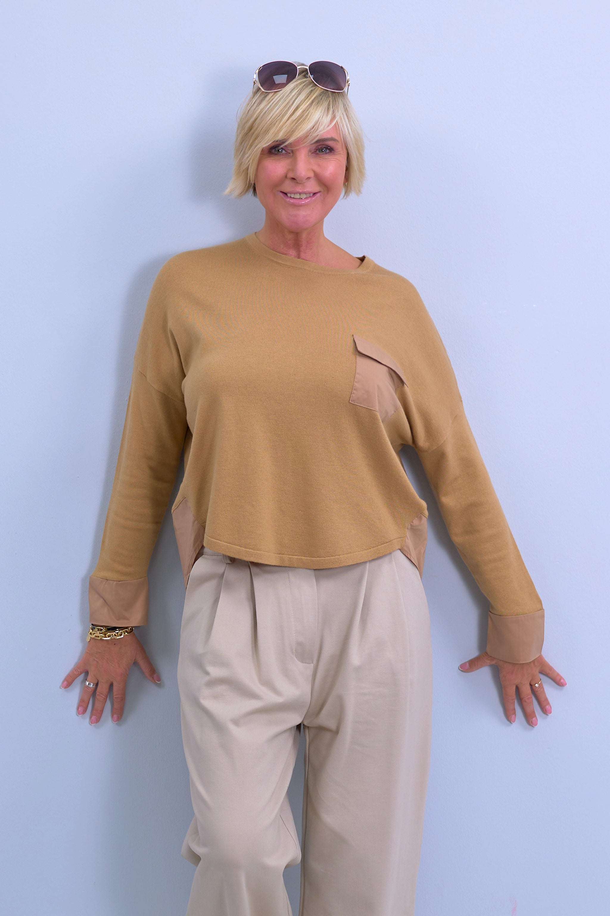 Knit sweater with chest pocket, camel