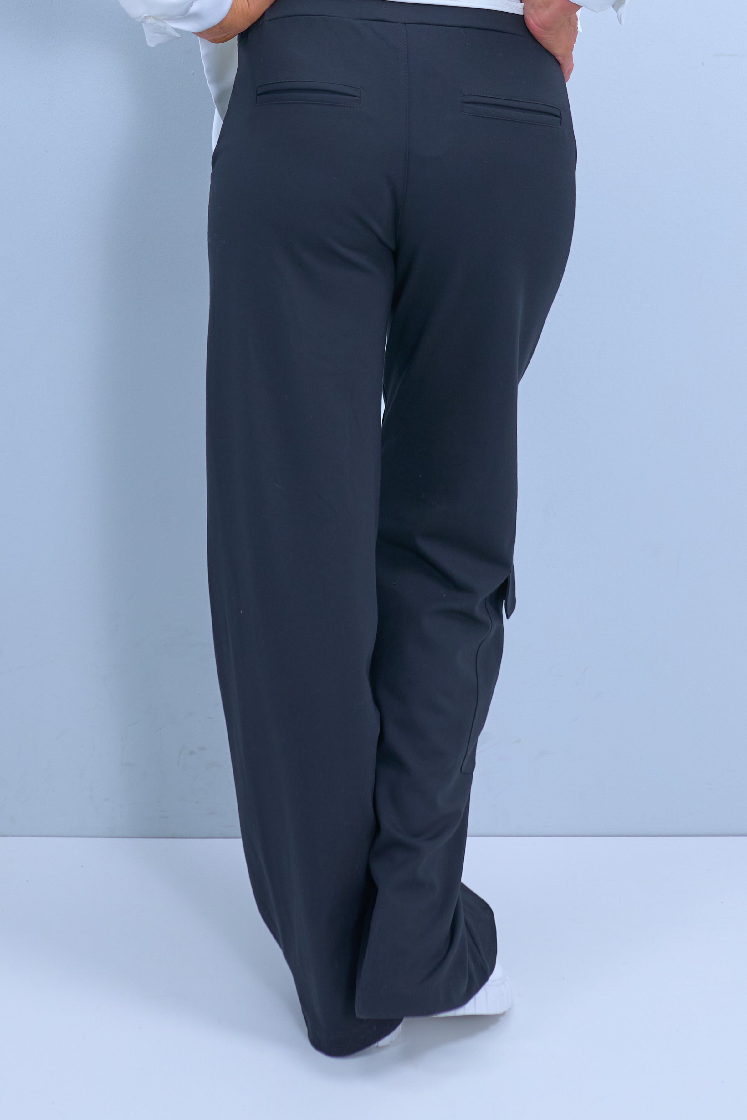 Fabric pants with cargo pocket, black