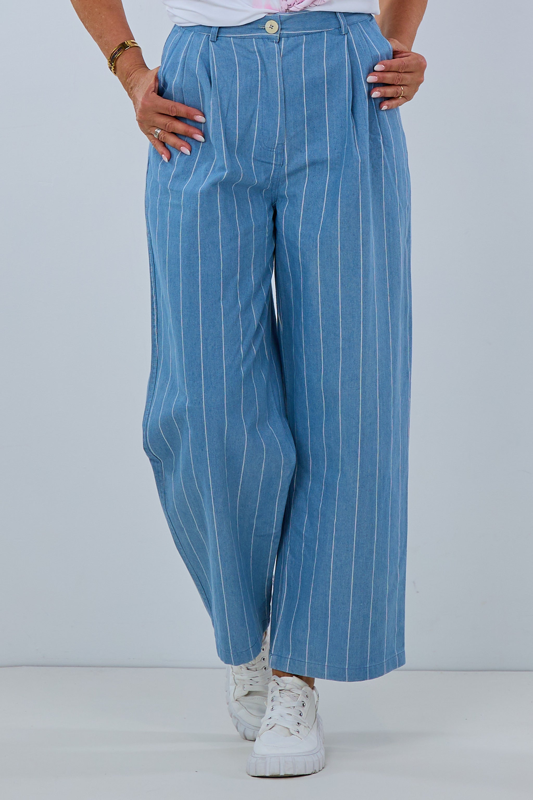 Marlene jeans with pinstripes, blue