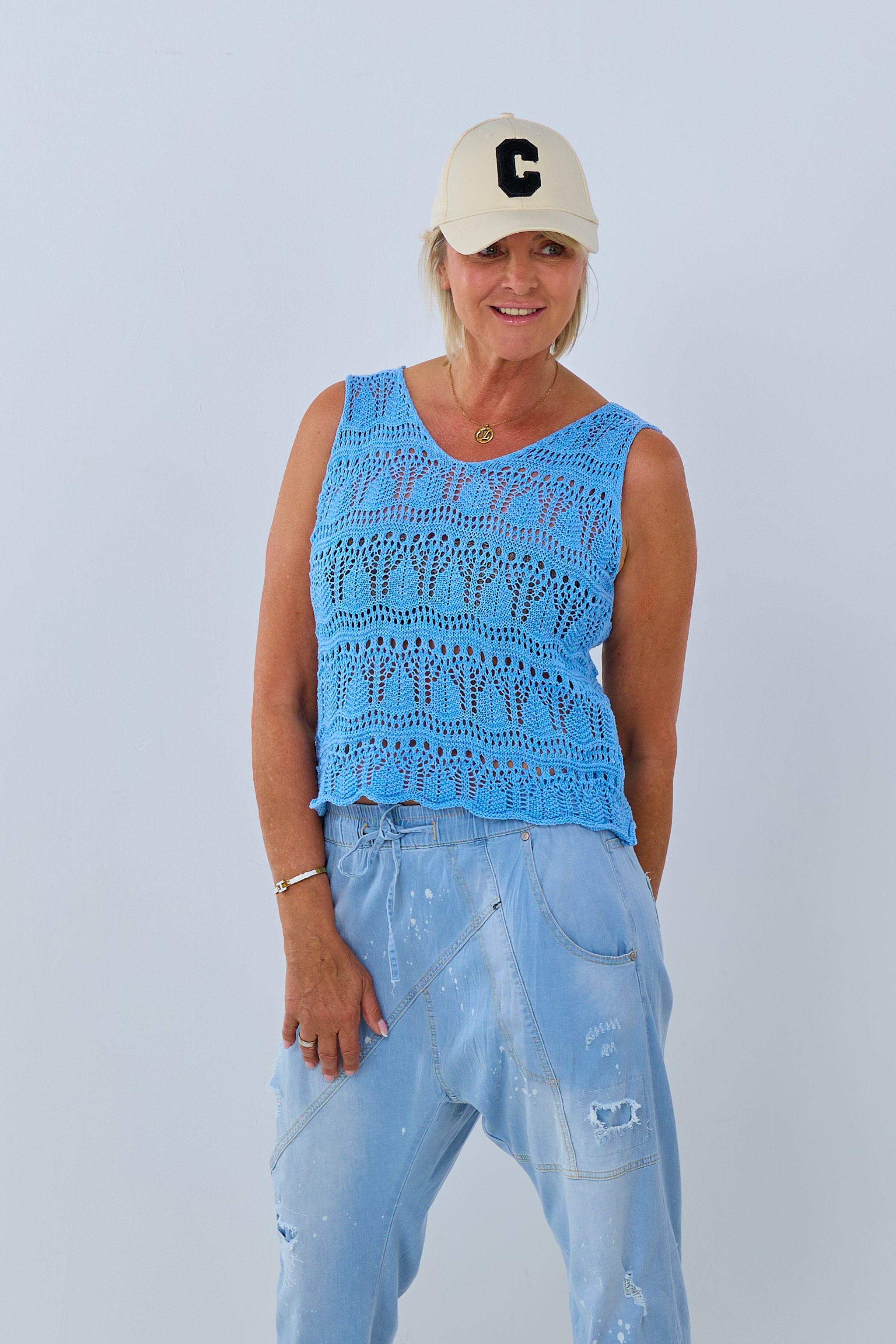 Knitted top with V-neck, blue