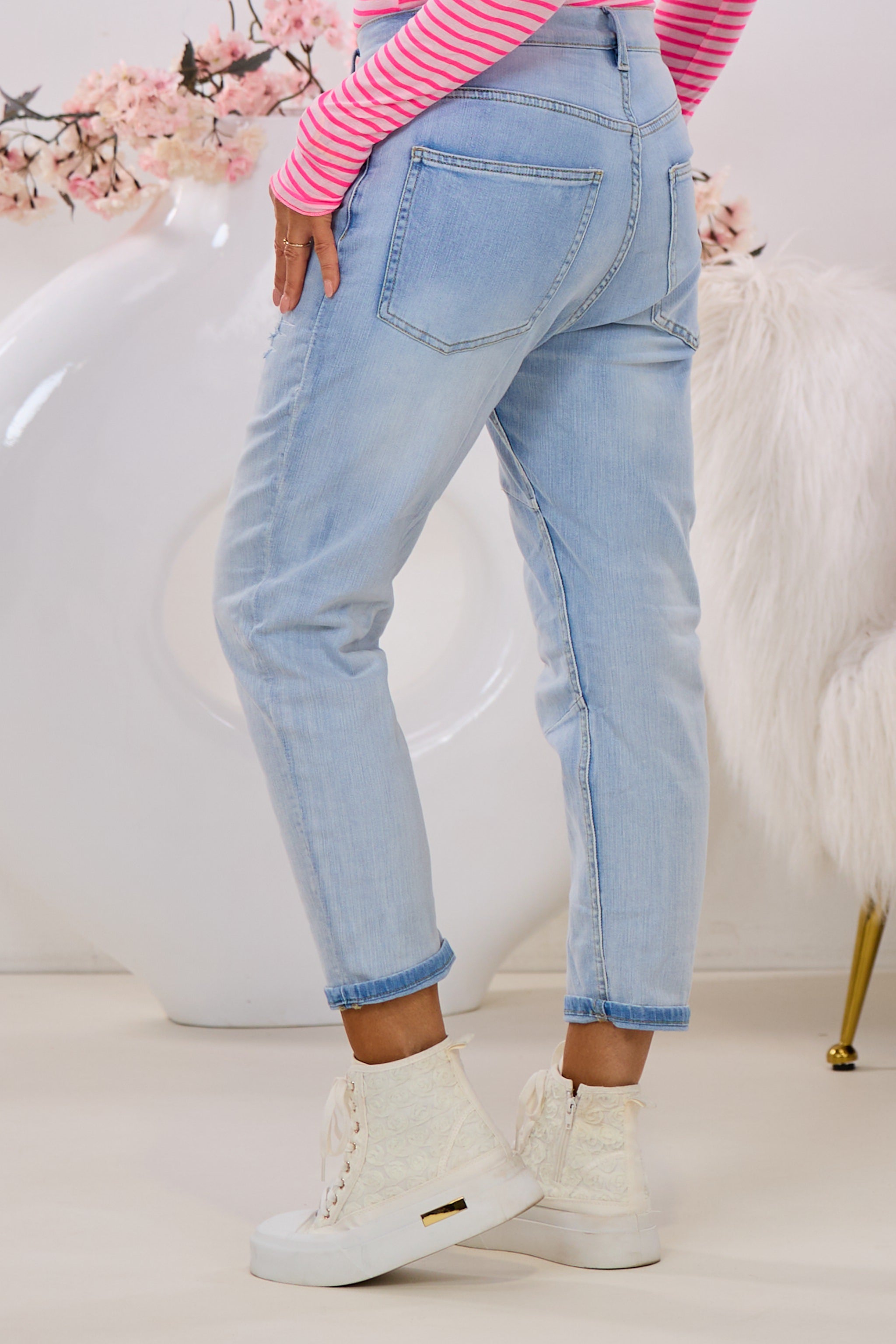 Mid Waist Jeans im used look, hellblau