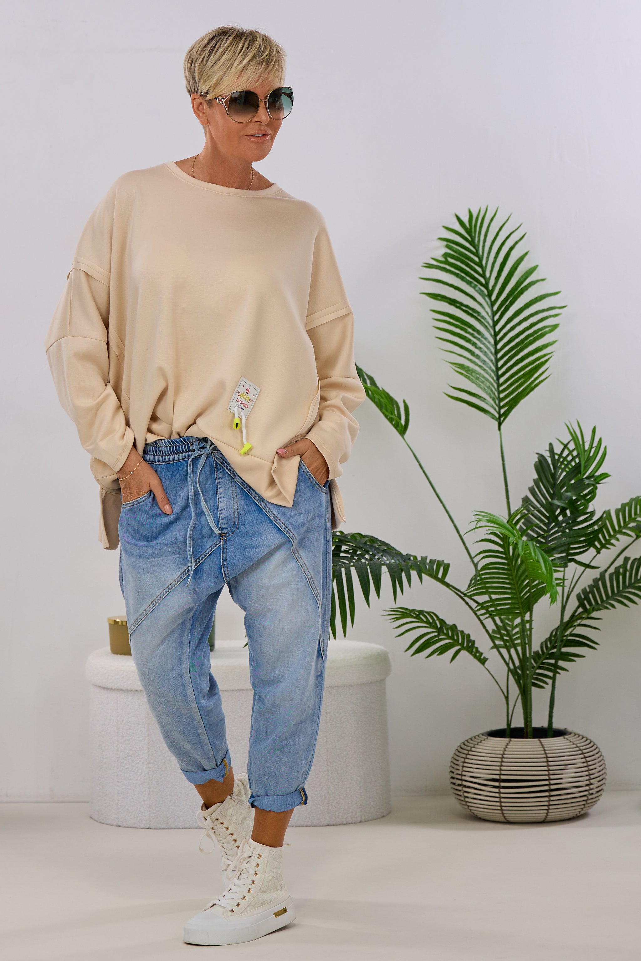 Baggy Jeans mit elastischem Bund, hell denim