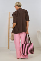 Nadelstreifen Hose mit besonderer Gürtelschlaufe, rosa