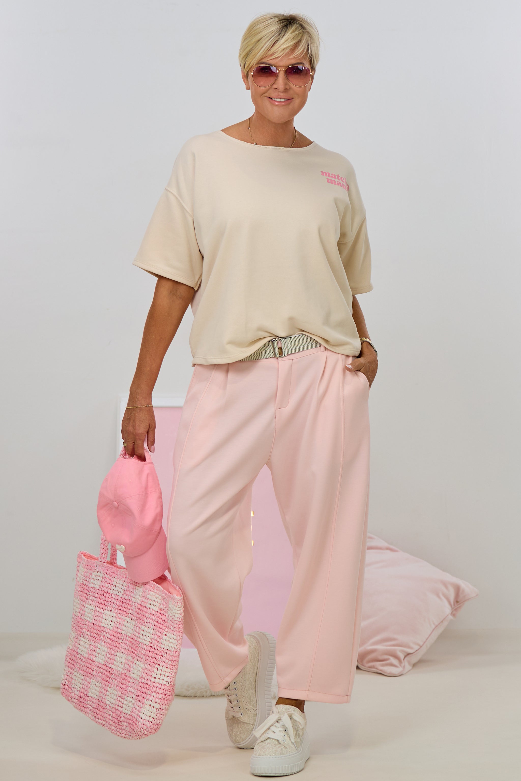 Weiche Hose mit Gürtel, rosa