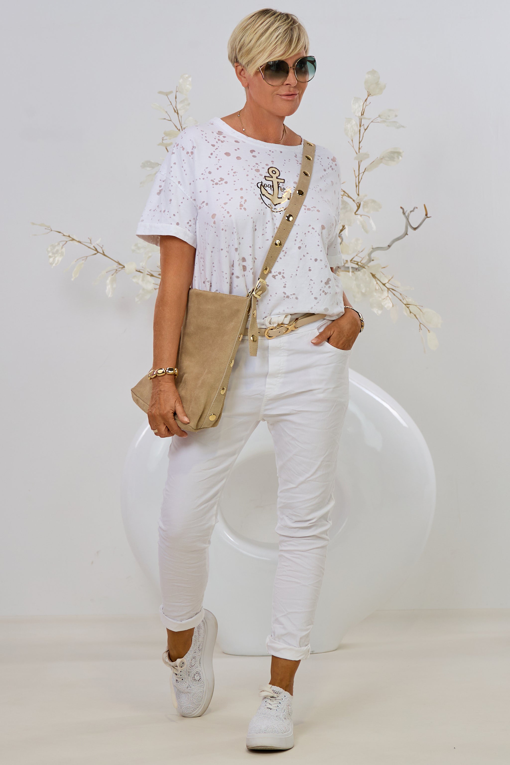 Hose mit elastischem Bund im Knitterlook, weiß