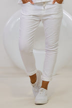 Hose mit elastischem Bund im Knitterlook, weiß