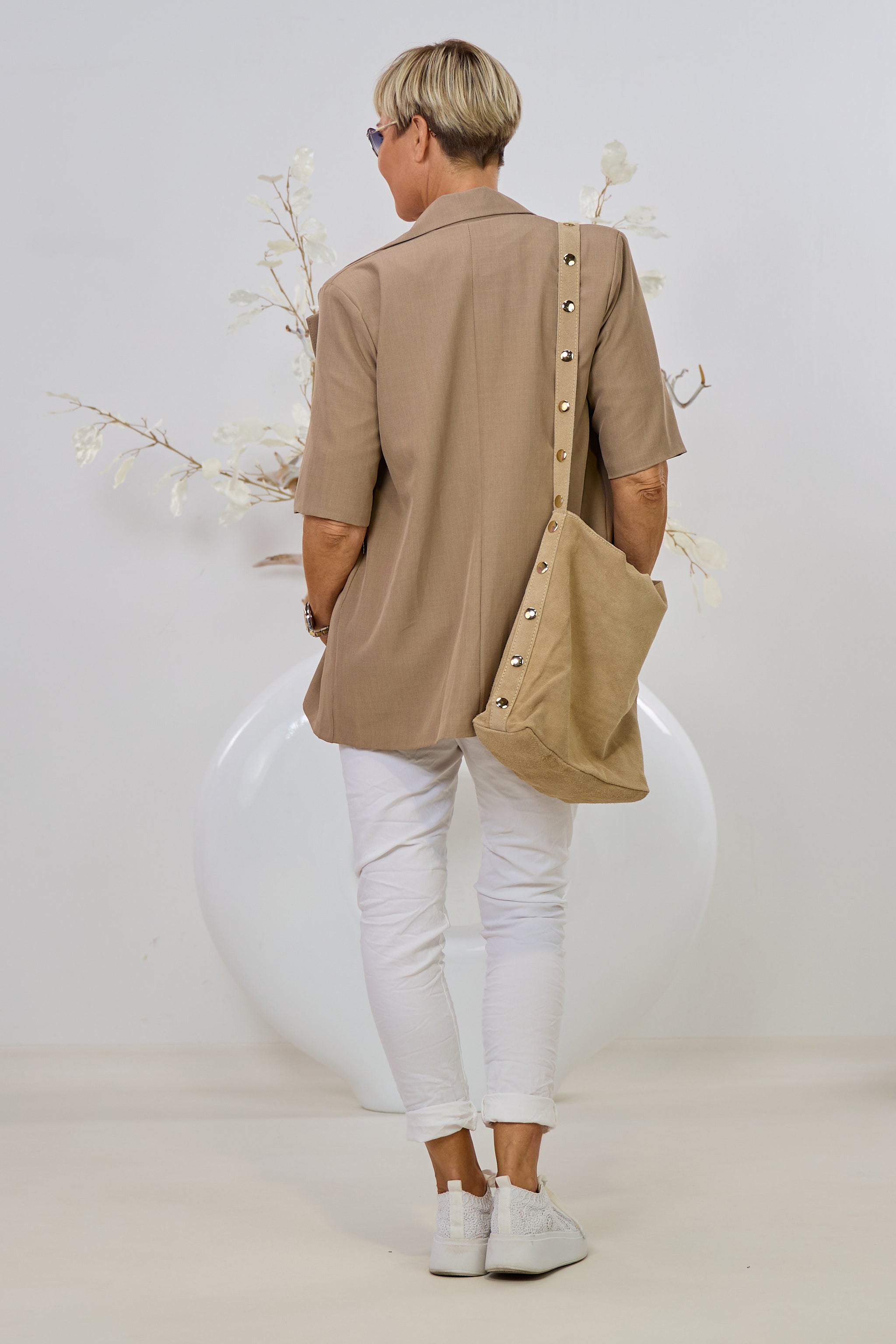 Langer Kurzarm-Blazer mit breitem Revers, taupe