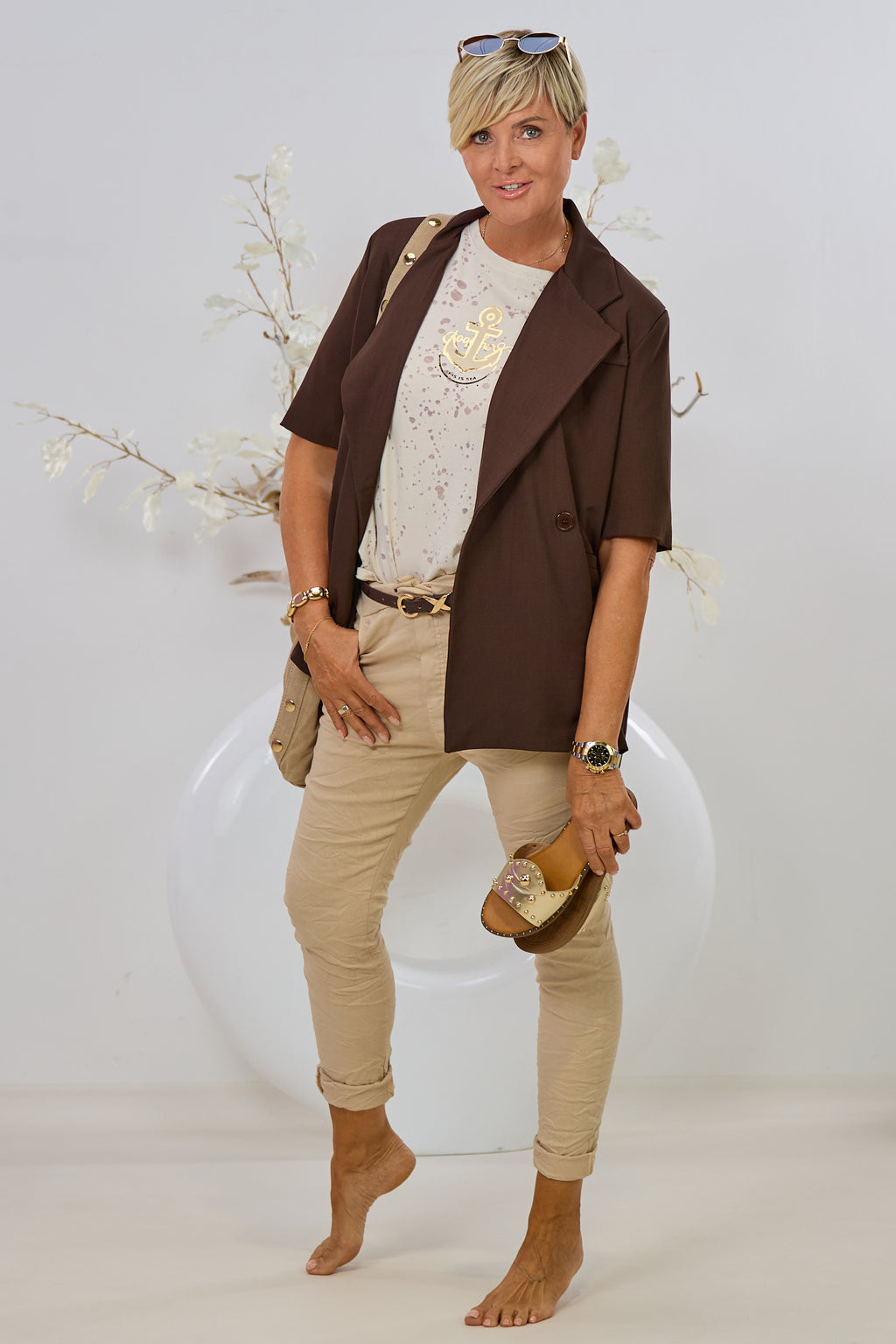 Langer Kurzarm-Blazer mit breitem Revers, braun