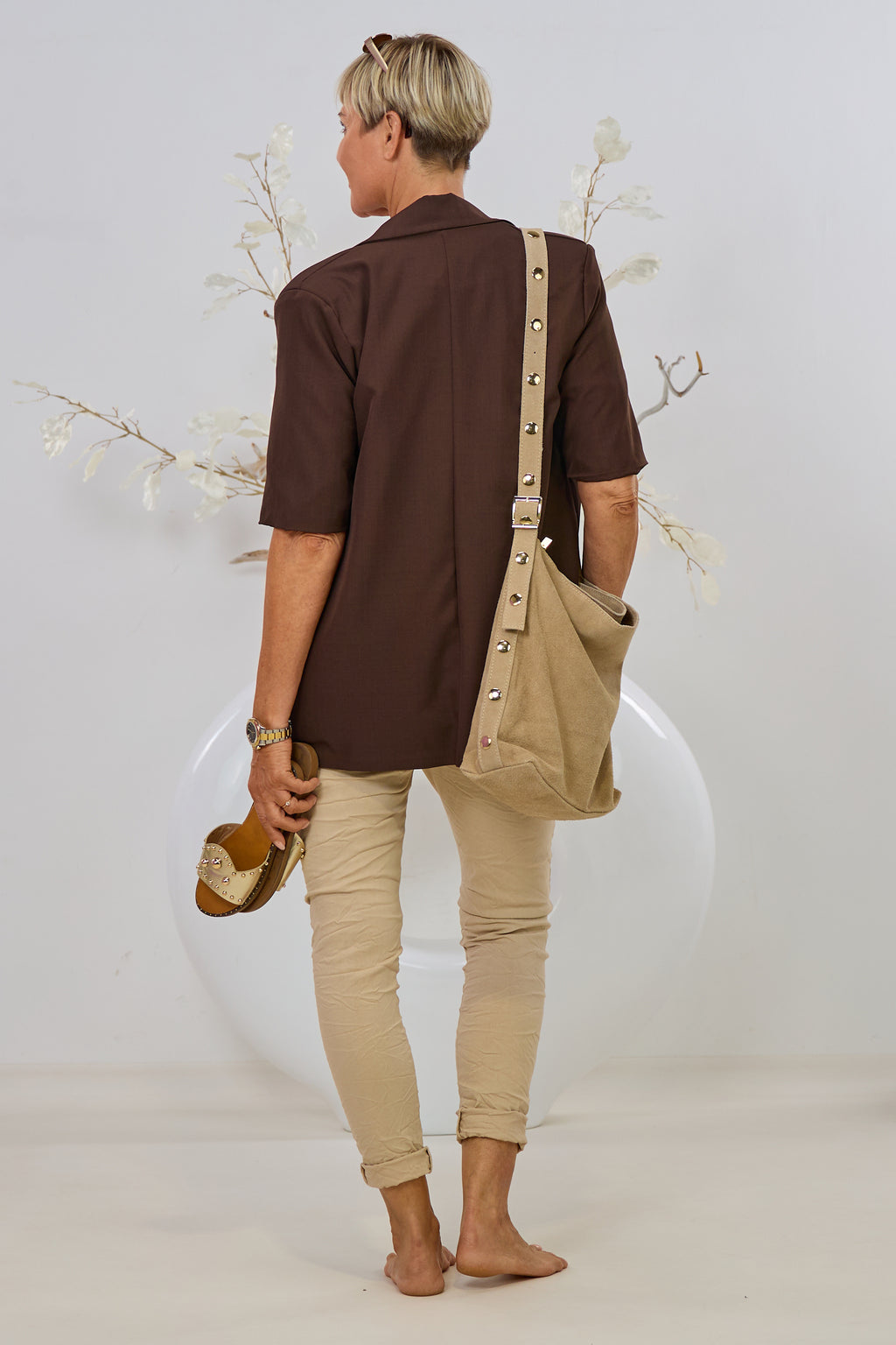 Langer Kurzarm-Blazer mit breitem Revers, braun