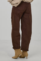 Jeans im leichten Balloon-Style, schokobraun