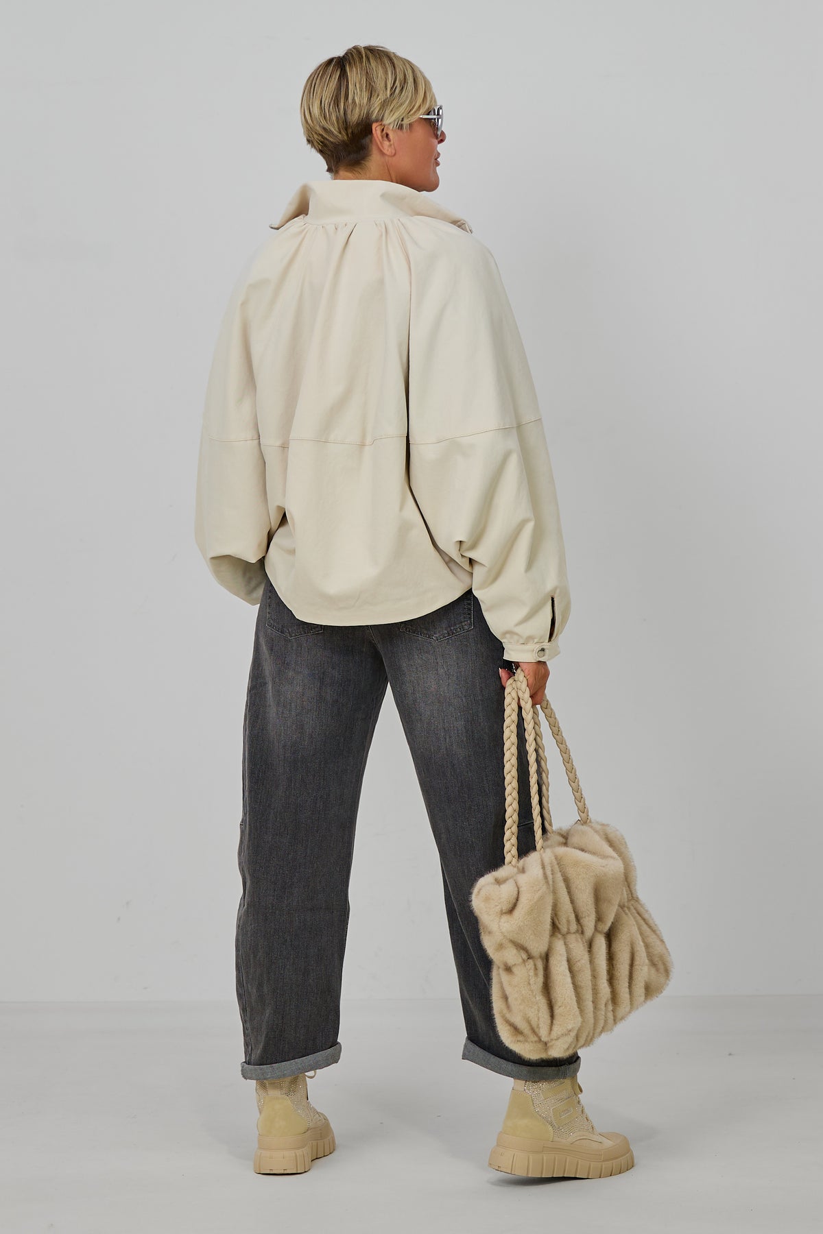 Blouson mit Fledermaus-Ärmeln im Balloon-Style, beige