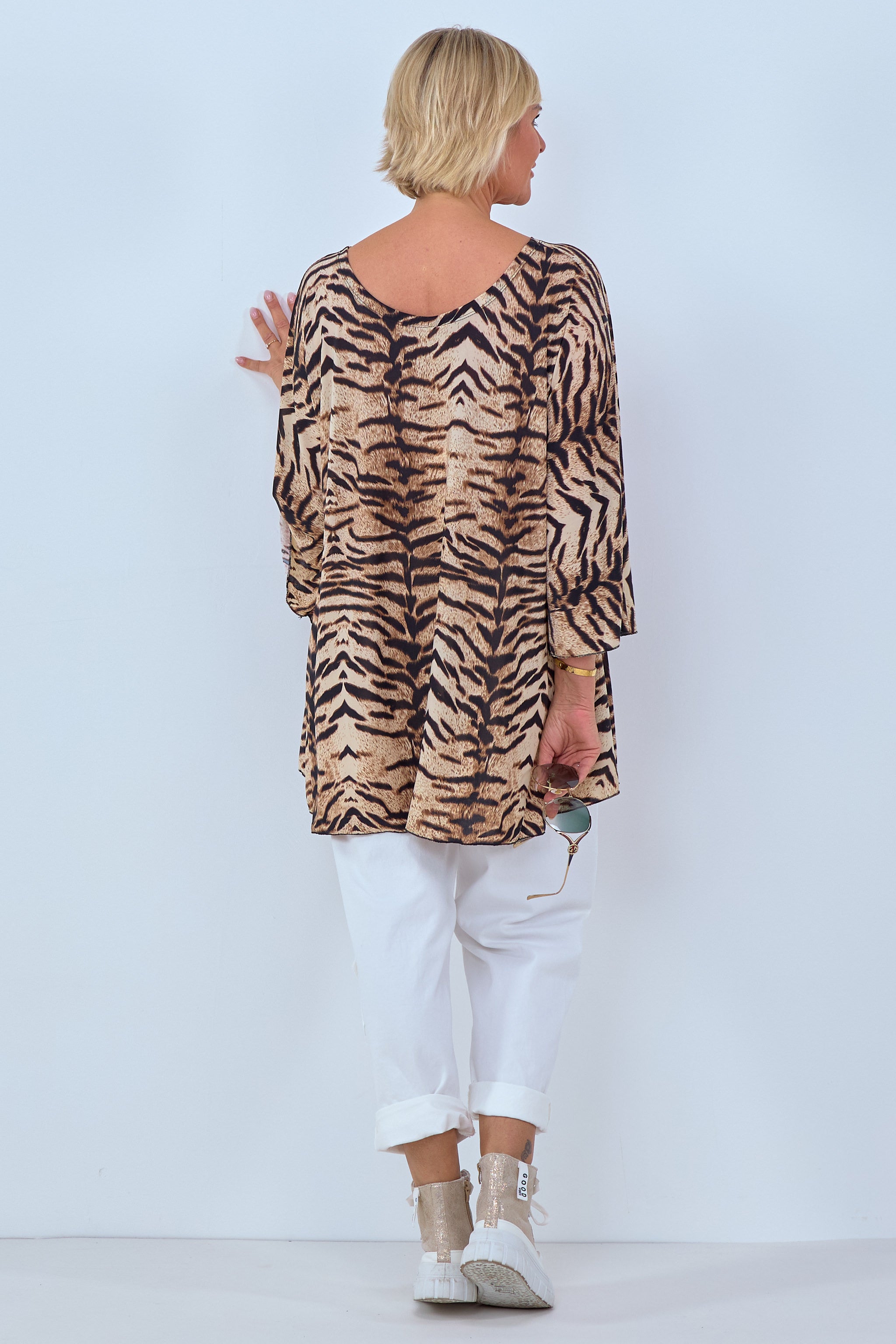 Shirt with tiger pattern, beige-brown-black