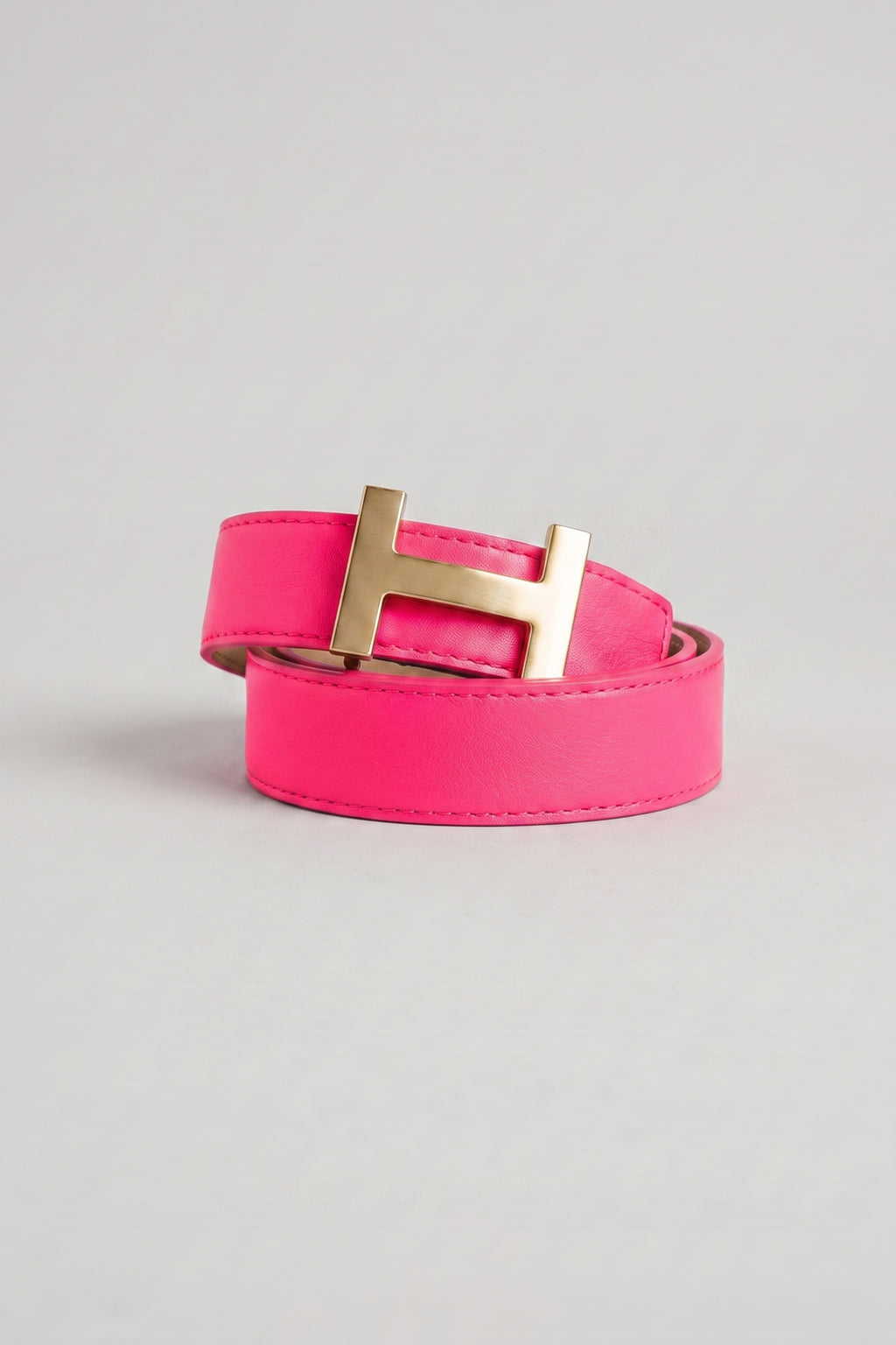 Ledergürtel mit goldener Schnalle, pink