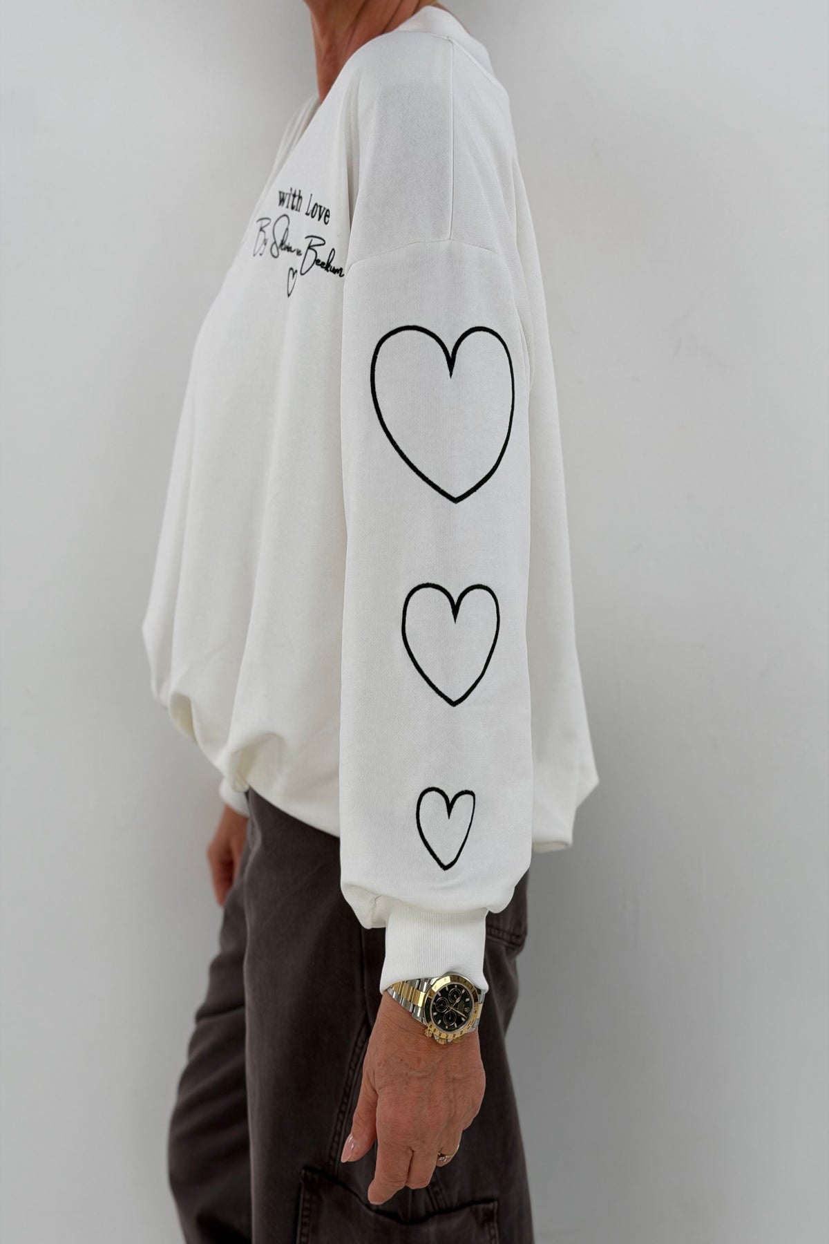 Sweaty with Love by Silvia van Beekum, ecru-schwarz
