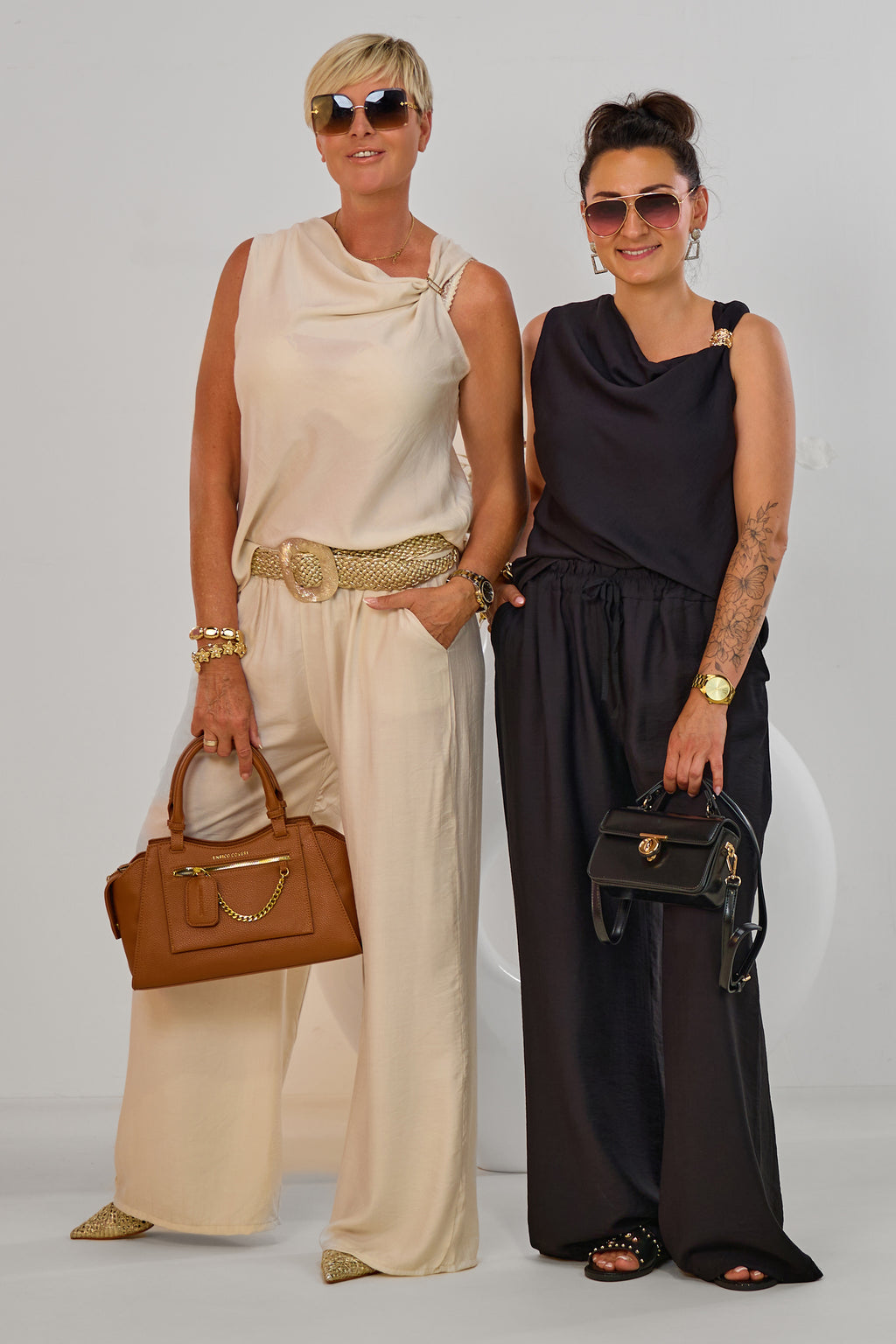 Crinkled 2-piece set consisting of a top and trousers, beige