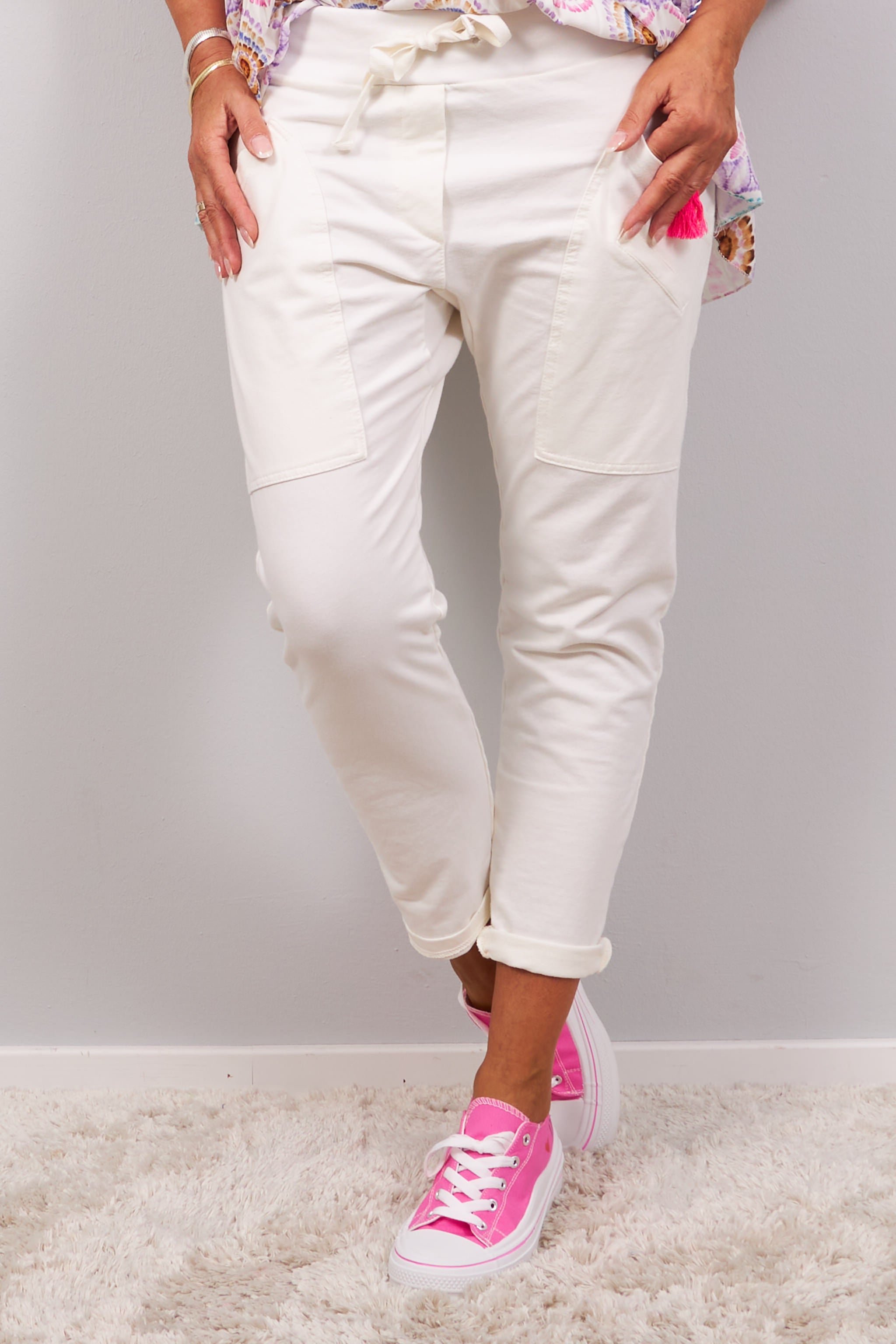 Jog pants with large pockets, off-white/ecru