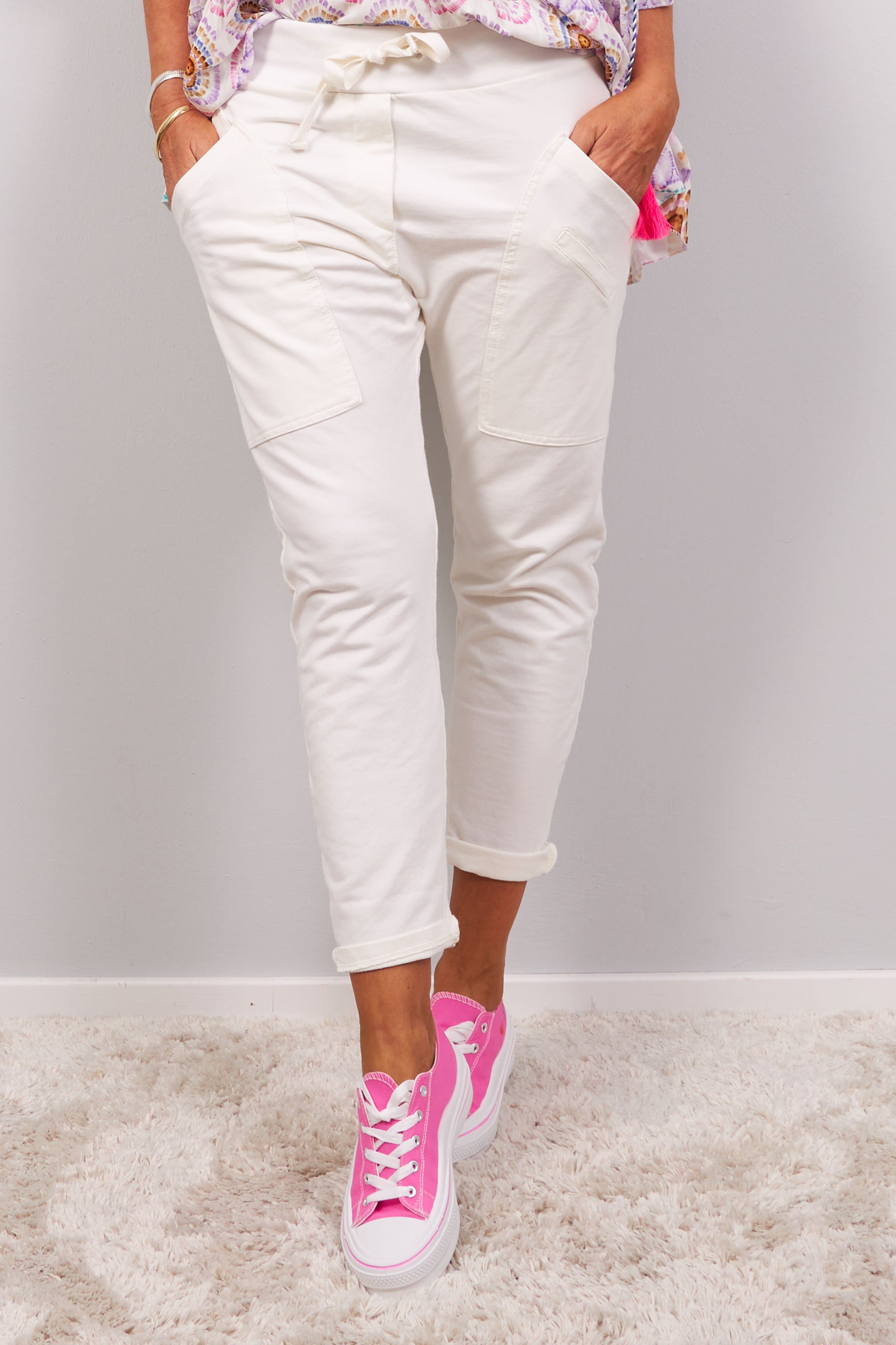 Jog pants with large pockets, off-white/ecru